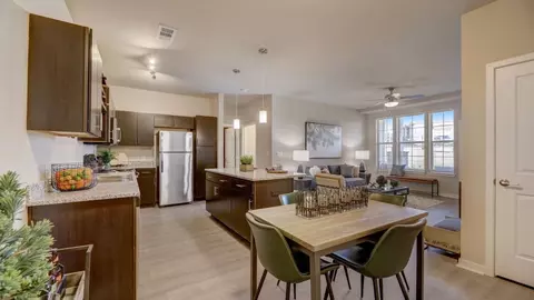 1000 Pinewood Ave #2304, Commerce Township, MI 48390