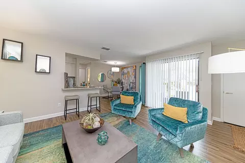 2204 Deercross Dr #2103-207, Louisville, KY 40220