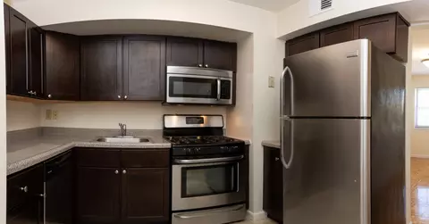2 Hazen Ct #B, Wayne, NJ 07470