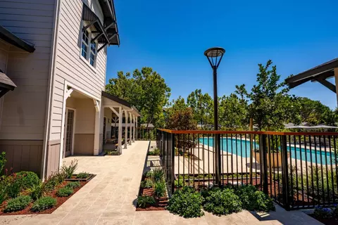 2000 Walnut Ave #K202, Fremont, CA 94538