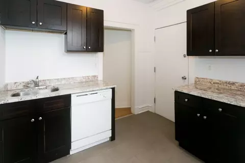 5411 S Ellis Ave #5411-3-E, Chicago, IL 60615