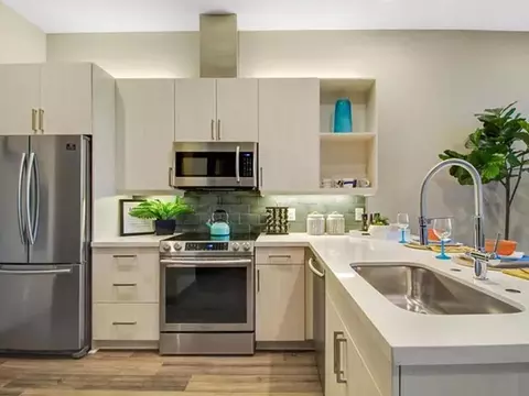 301 Nichols St #1-217, Fort Worth, TX 76102