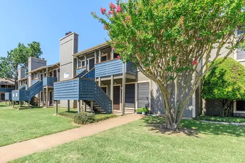 7000 John T White Rd #1303, Fort Worth, TX 76120