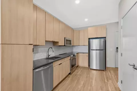 417 Callowhill St #415, Philadelphia, PA 19123