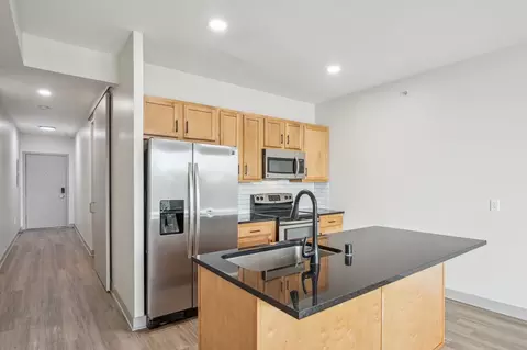 1800 Marinas Edge Way #2006, Louisville, KY 40206