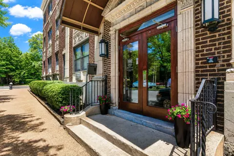 4497 Pershing Ave #711, Saint Louis, MO 63108