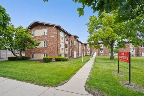 9900 W 58th St #9908-A6, Countryside, IL 60525