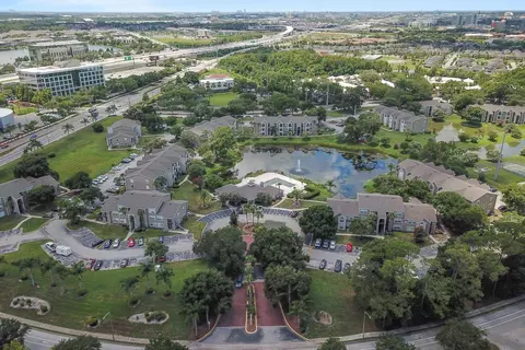 4700 Walden Cir #1612, Orlando, FL 32811