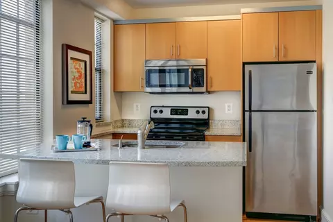 2000 Connecticut Ave NW #816, Washington, DC 20008