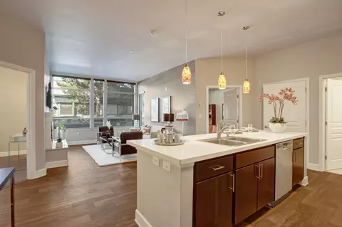 17255 135th Ave NE #J305, Woodinville, WA 98072