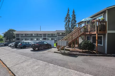 3830 SW Plum St #39, Portland, OR 97219