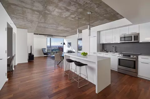8500 W Sunset Blvd #E704, West Hollywood, CA 90069