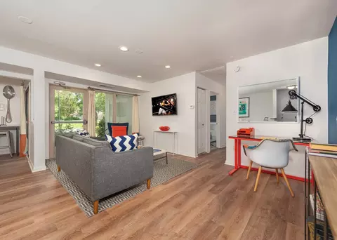5464 Harpers Farm Rd #B1, Columbia, MD 21044