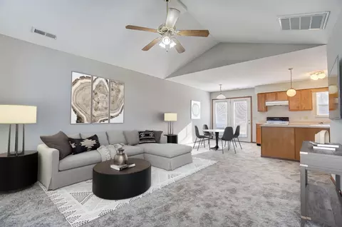 105 S 7th St #43, Garrett, IN 46738
