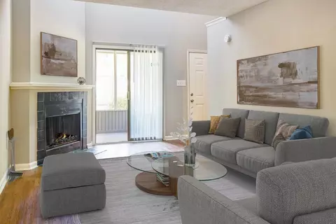 10725 Abercorn Ext #25188, Savannah, GA 31419