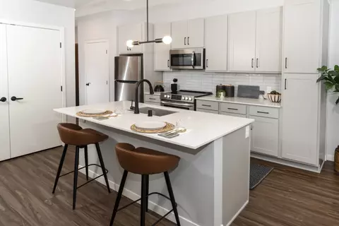 7920 Minnetonka Blvd #102, Saint Louis Park, MN 55426