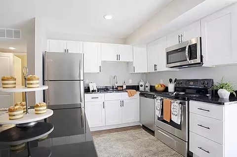 6423 Silverbrook W #6262E, West Bloomfield, MI 48322