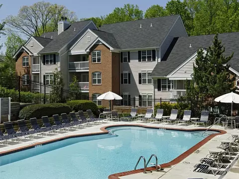 10608 Kitty Pozer Dr #005-4311D, Fairfax, VA 22030