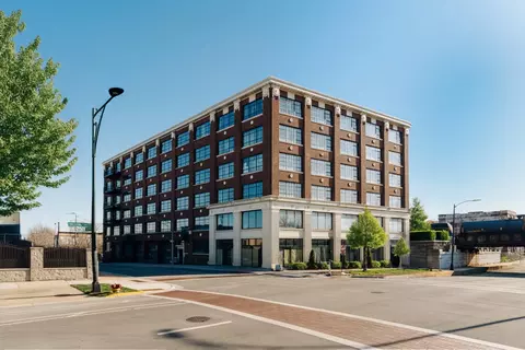 2620 Washington Blvd #2620-503, Chicago, IL 60612
