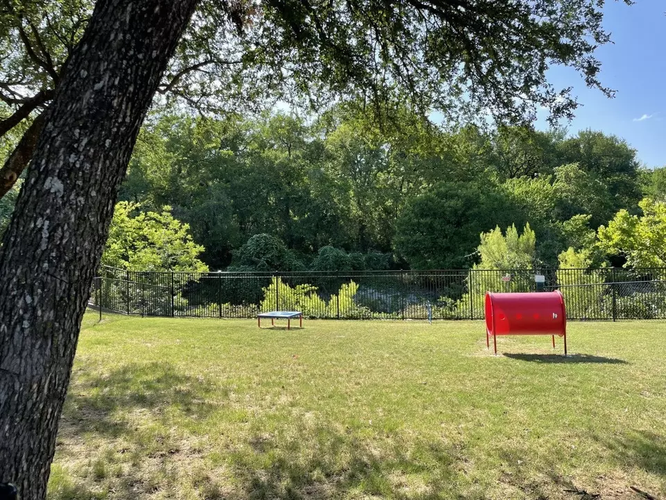  501 Green Oaks Ct #1090, Arlington, TX 76006 photo 8