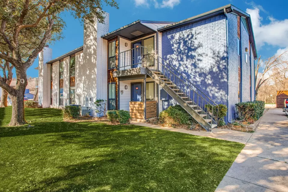  501 Green Oaks Ct #1090, Arlington, TX 76006 photo 6