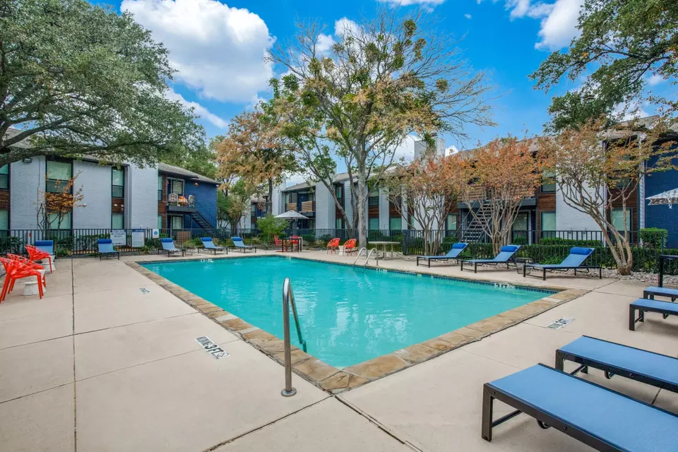  501 Green Oaks Ct #1090, Arlington, TX 76006 photo 3