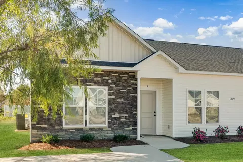 1005 Allen Ridge Dr #1314-B, Greenville, NC 27834