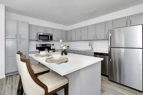 2500 Conserve Cir #212, Apopka, FL 32703