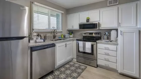 4455 Confederate Point Rd #13F, Jacksonville, FL 32210