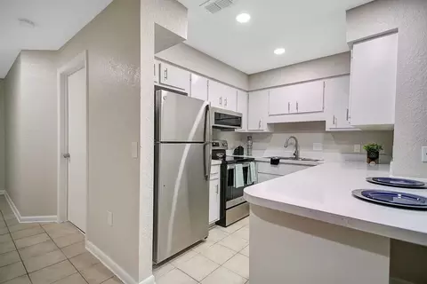 425 S 9th St #9046, Leesburg, FL 34748