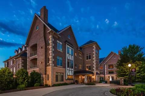 8502 Old Sauk Rd #121, Middleton, WI 53562
