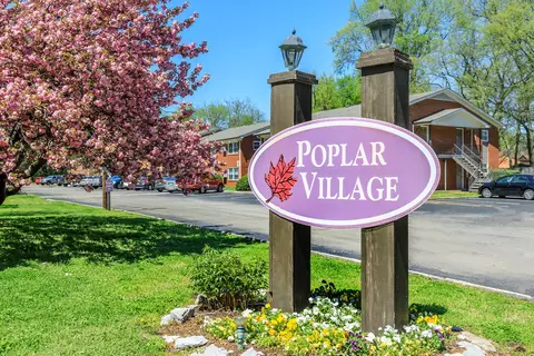 1414 Poplar Ave #E02, Murfreesboro, TN 37129
