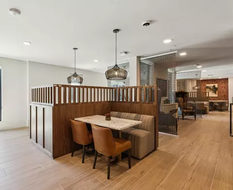 3421 N Freeway Blvd #5101, Sacramento, CA 95834