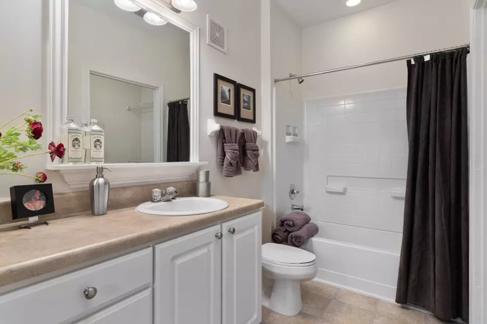  5407 Edwards Plantation Dr #15301EP, Columbus, OH 43221 photo 4