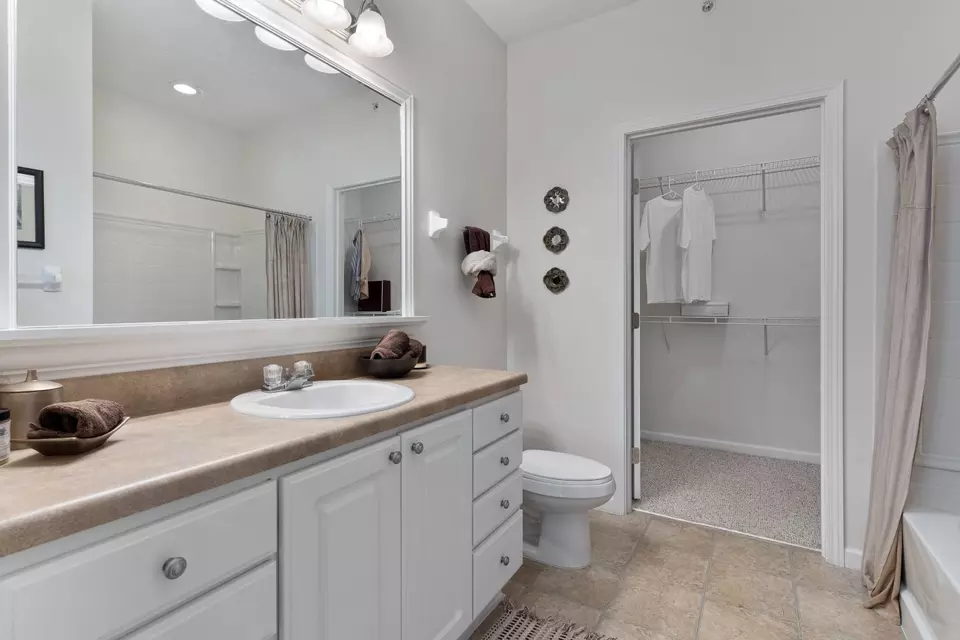  5407 Edwards Plantation Dr #15301EP, Columbus, OH 43221 photo 12