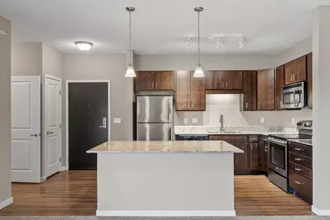 6859 152nd St W #146, Apple Valley, MN 55124