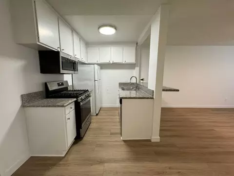 14220 Burbank Blvd #072205, Los Angeles, CA 91401