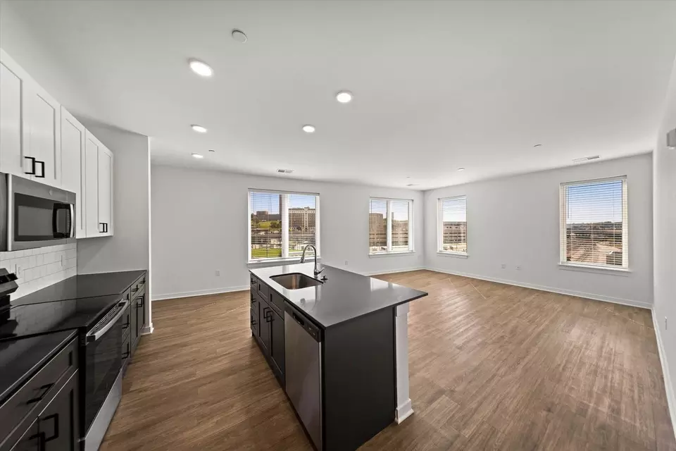  311 W 22nd St #606, Kansas City, MO 64108 photo 11