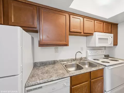 6615 Fountains Blvd #H-207, West Chester, OH 45069