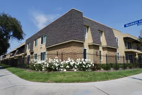 7840 Woodman Ave #185, Los Angeles, CA 91402
