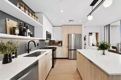 2600 Biscayne Blvd #2113, Miami, FL 33137
