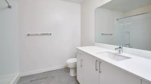 21623 16 Dr SE #101, Bothell, WA 98021