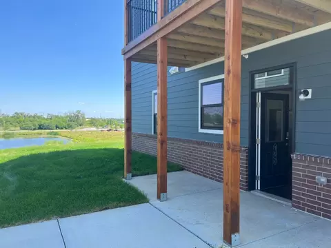 6249 Coventry Dr #20616 SPENCE COURT  101 WATE, Elkhorn, NE 68022