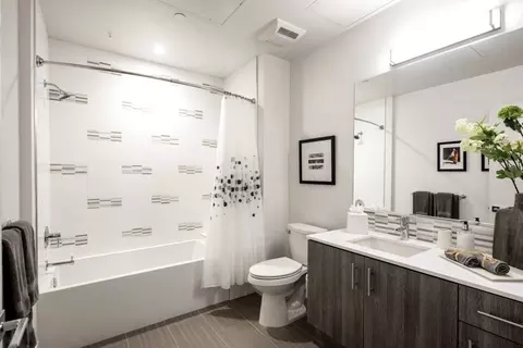 1331 W 7th St #409, Los Angeles, CA 90017