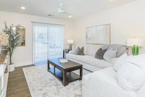 2601 N Cresthaven Ave #101, Springfield, MO 65803