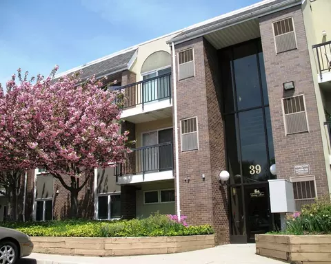 45 Euclid Ave #2B, Hackensack, NJ 07601