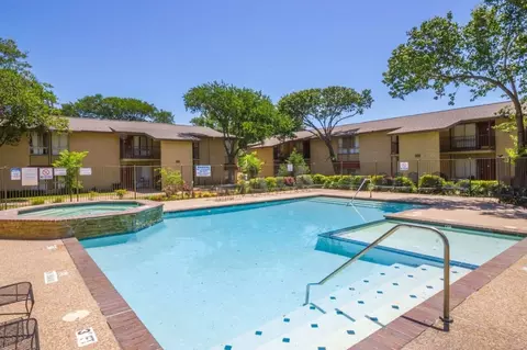 531 S Belt Line Rd #525-C, Grand Prairie, TX 75051