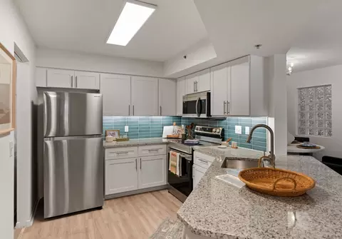 1601 S Hiatus Rd #3-201, Pembroke Pines, FL 33025