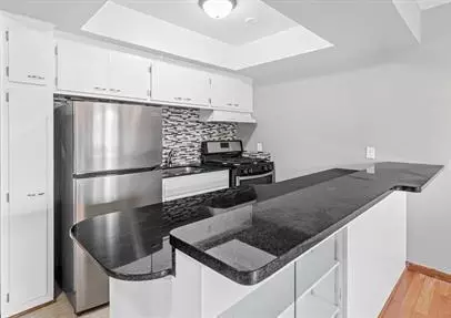 3428 Harriet Ave #10, Minneapolis, MN 55408