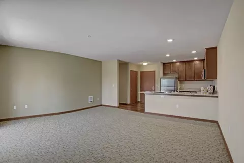 11702 98th Ave NE #420, Kirkland, WA 98034